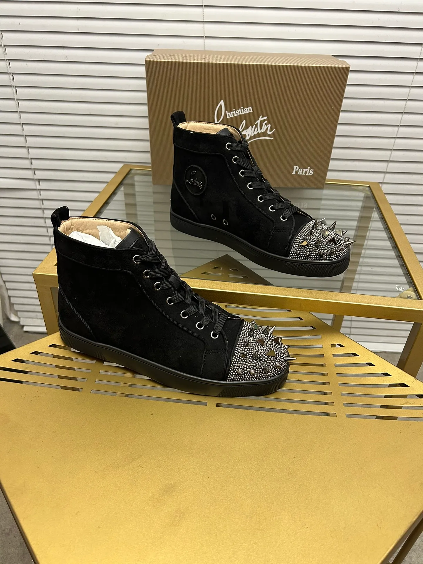 (Customized model) Ex-factory price is 540. christian louboutin (CL red sole shoes) counter series, casual sneakers for couples 📢 📢 📢 Exclusive hot style release 🎈🎈💪 Movable latex feet 👻 Finished outsole line [Proud] 😝Female 35-40# Male 38#-46, global supply😝 [Top version]: Original imported genuine leather upper, top original leather lining, original molded TPU outsole, original 1:1 detail processing, original shoe last,